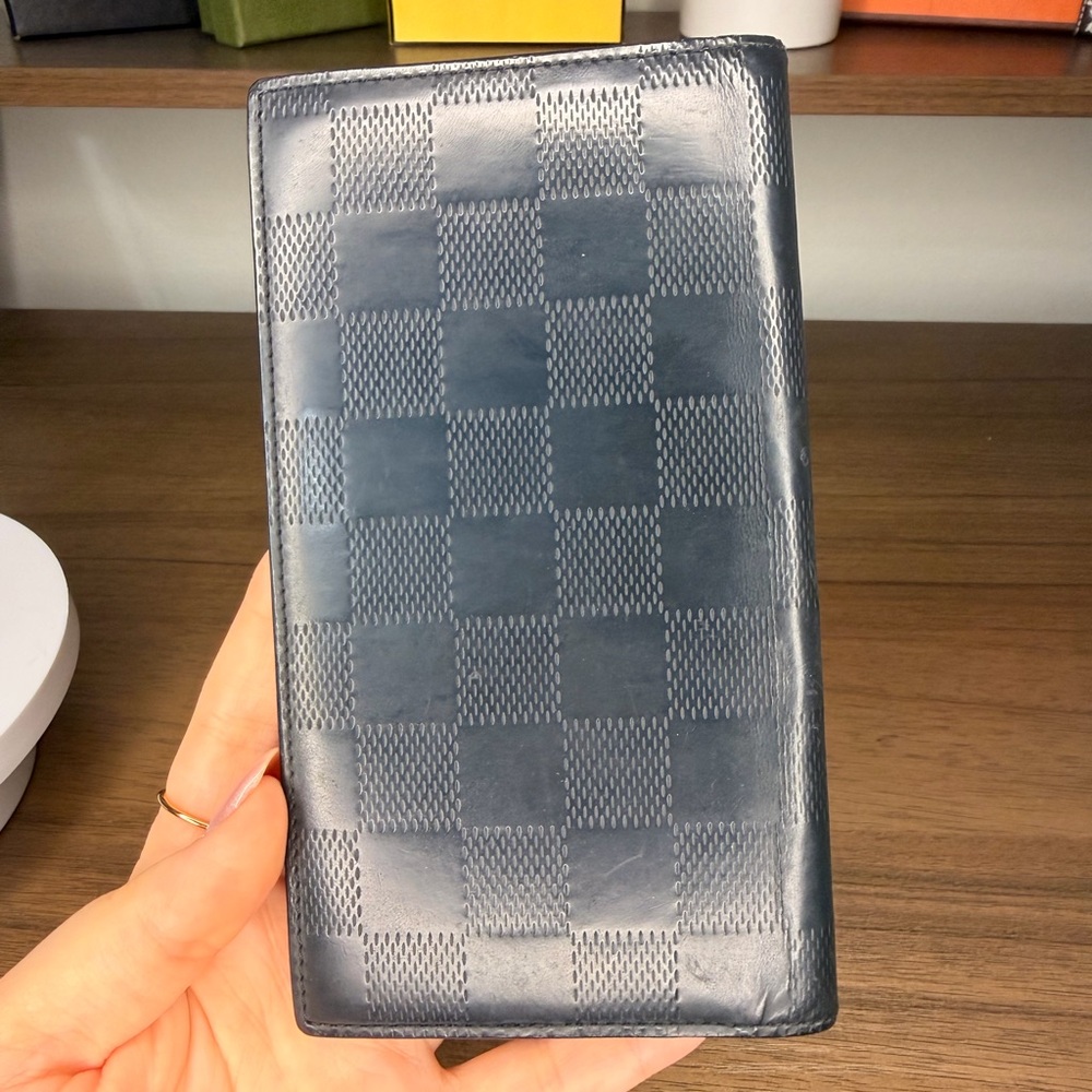 Louis Vuitton Leather Damier Bifold Wallet - Picture 4 of 13